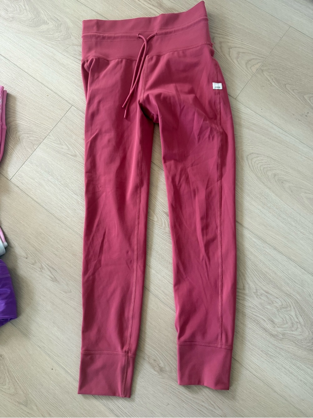 Vuori Women's Drawstring Leggings in Dusty Rose